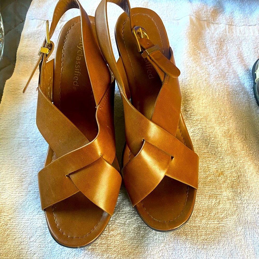 Perfect Brown Wedge Hill Sandals